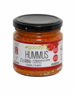 hummus z pomidorami i papryką